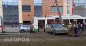 В Йошкар-Оле Порш вылетел на встречку и врезался в маршрутку